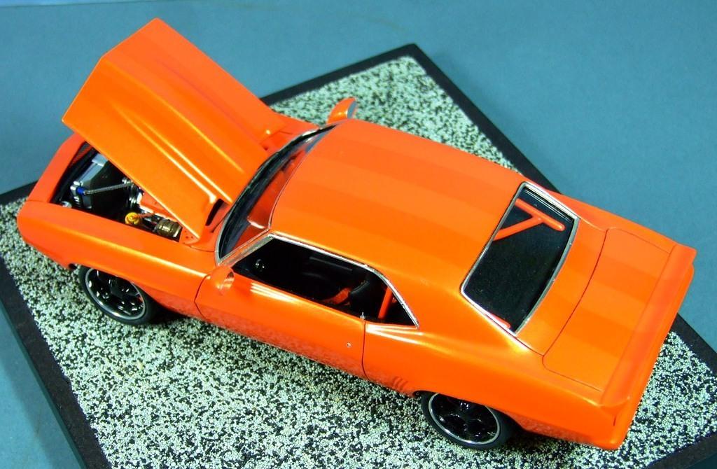 Custom Chevrolet Camero 1969, 1:24