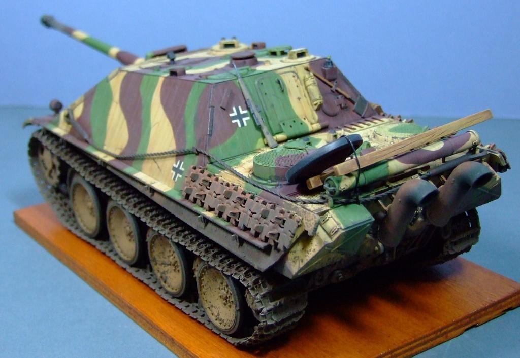 Jagdpanther Late Version, Unknown Unit, 1945, 1:35