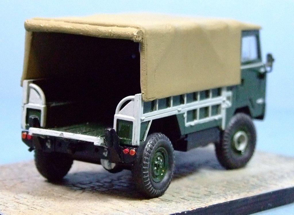 Land Rover 101FC, 1:48