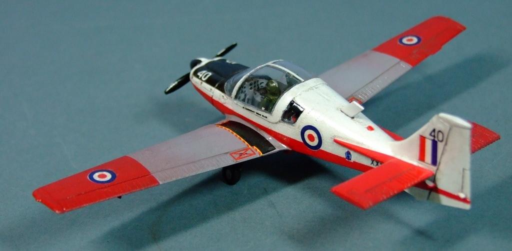 Scottish Aviation Bulldog T.1, 1:72