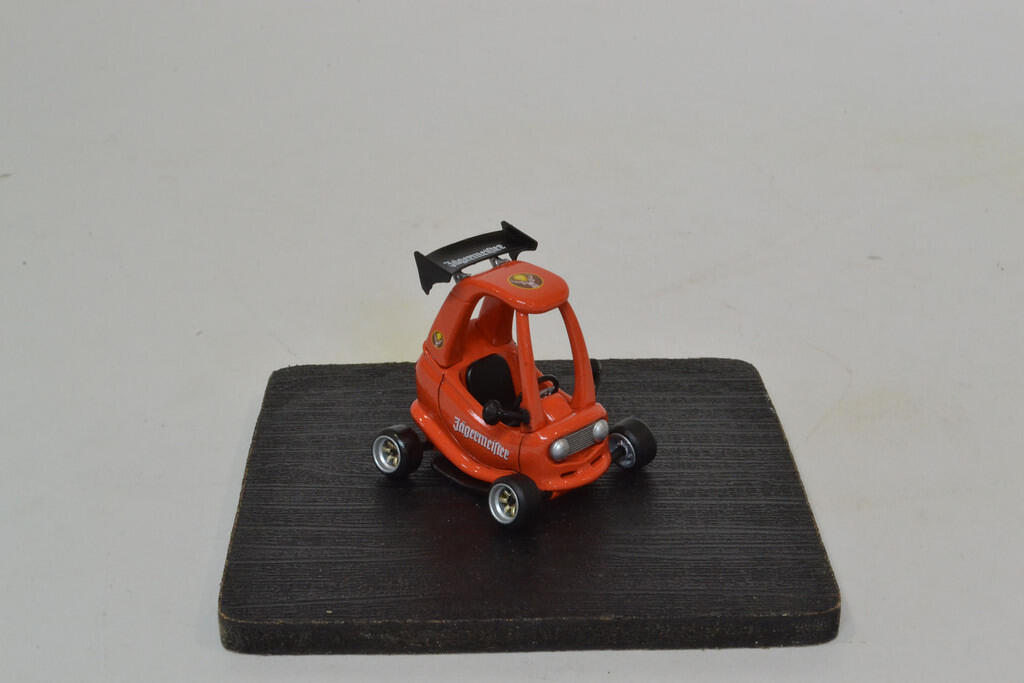 1/24 'Stanced' Cozy Coupe