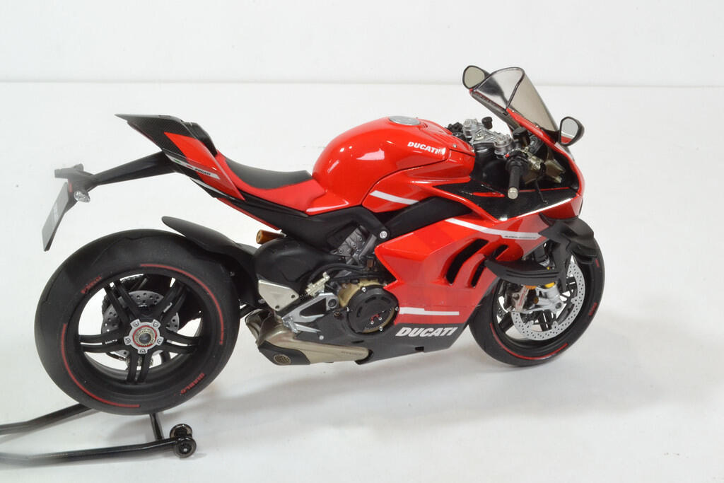 Ducati Superleggera V4