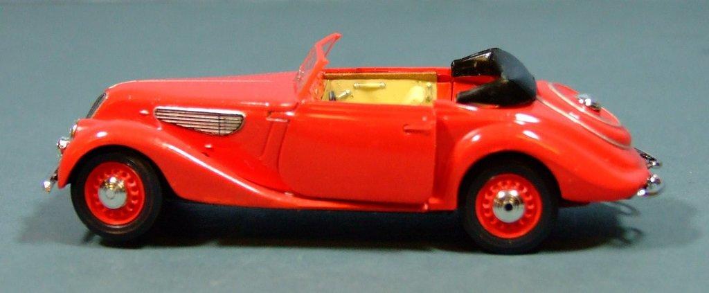 BMW 327, 1:48