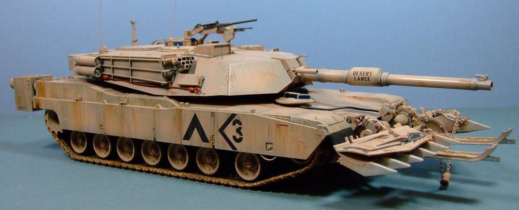 M1A1 Abrams with mine plough, 1:35