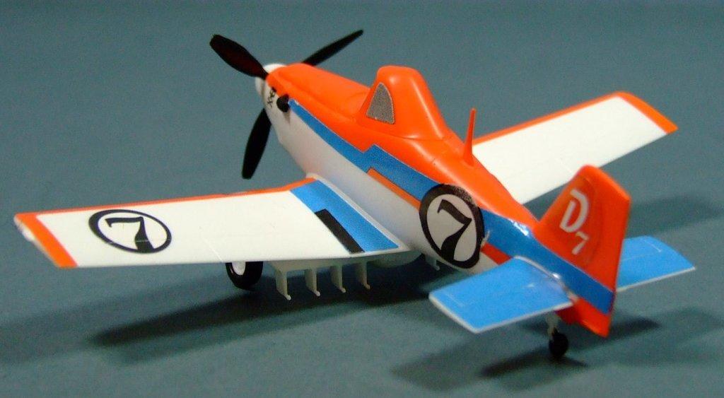 "Dusty Crophopper," Disney's Planes, 1:100