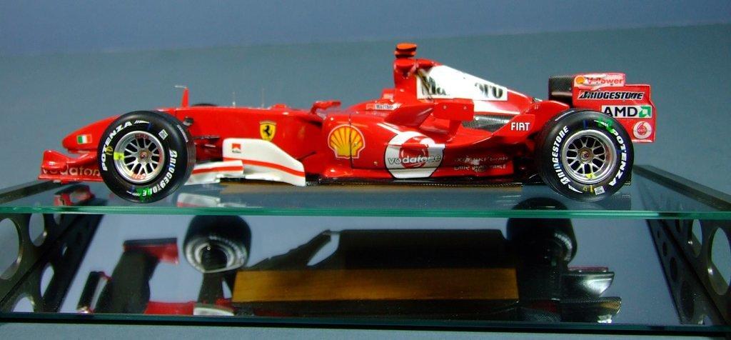 Ferrari F2005, 1:24