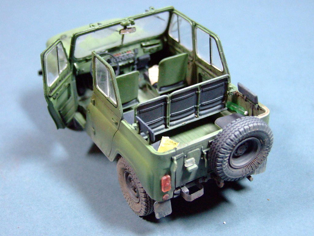 UAZ-469 "Russian Jeep", 1:35