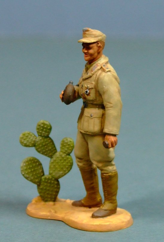 Afrika Korps Tank Crewman, 1:35