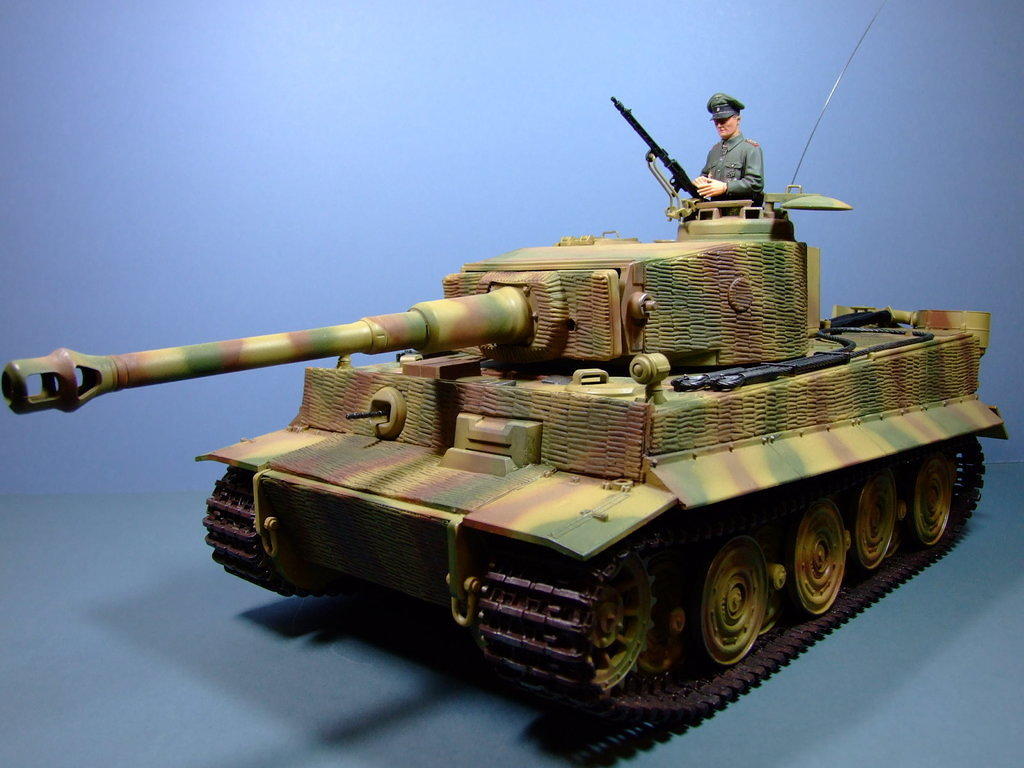 Tiger, 1:16