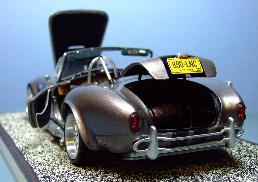 1962 Ford/Shelby AC Cobra (Custom), 1:16