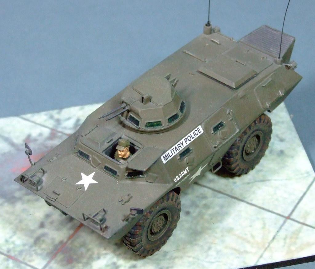 V-100 Commando, 1:48