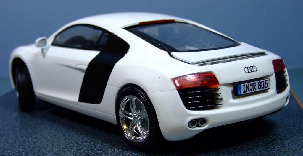 Audi R8 V8, 1:24