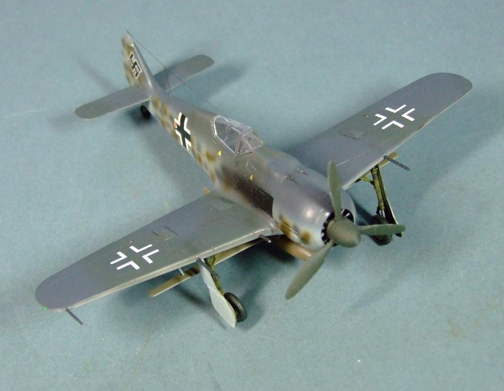 Focke-Wulf Fw190A-8 and BV246, 1:48