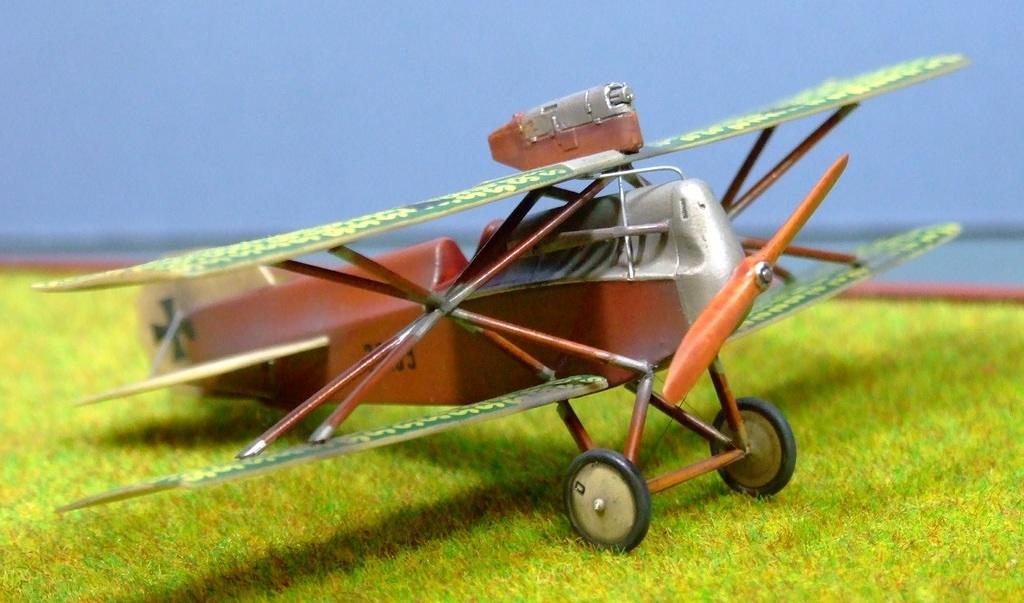 Hansa Brandenburg D1, 1:72