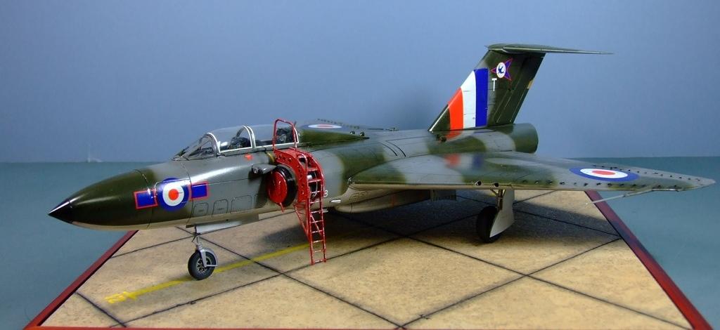 Gloster Javelin T.3, 1:48