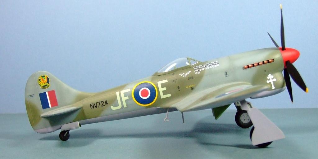 Hawker Tempest V, 1:48