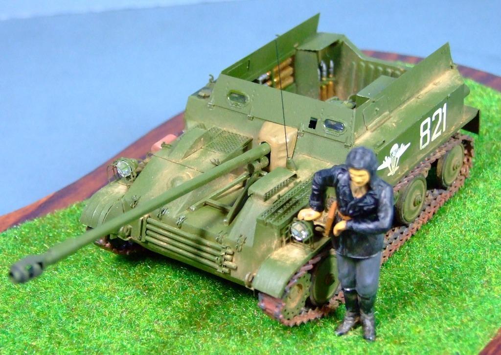 ASU-57 Russian Parachute Anti-tank weapon, 1:35