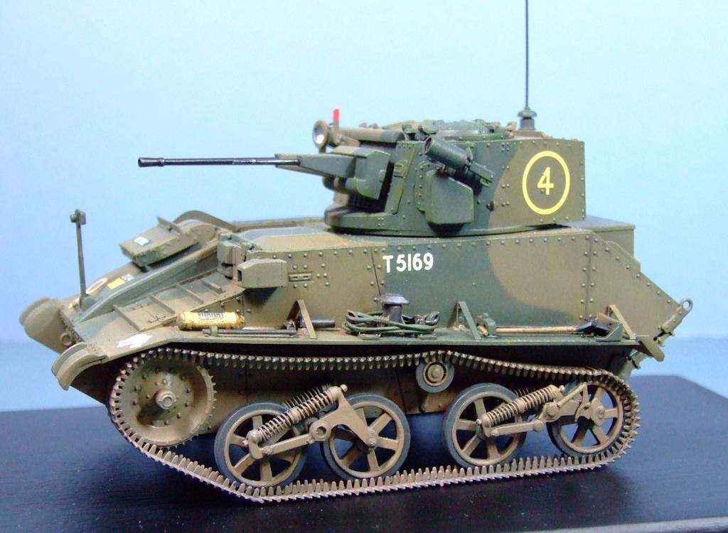 Vickers Light Tank Mk. Vic, 1:35