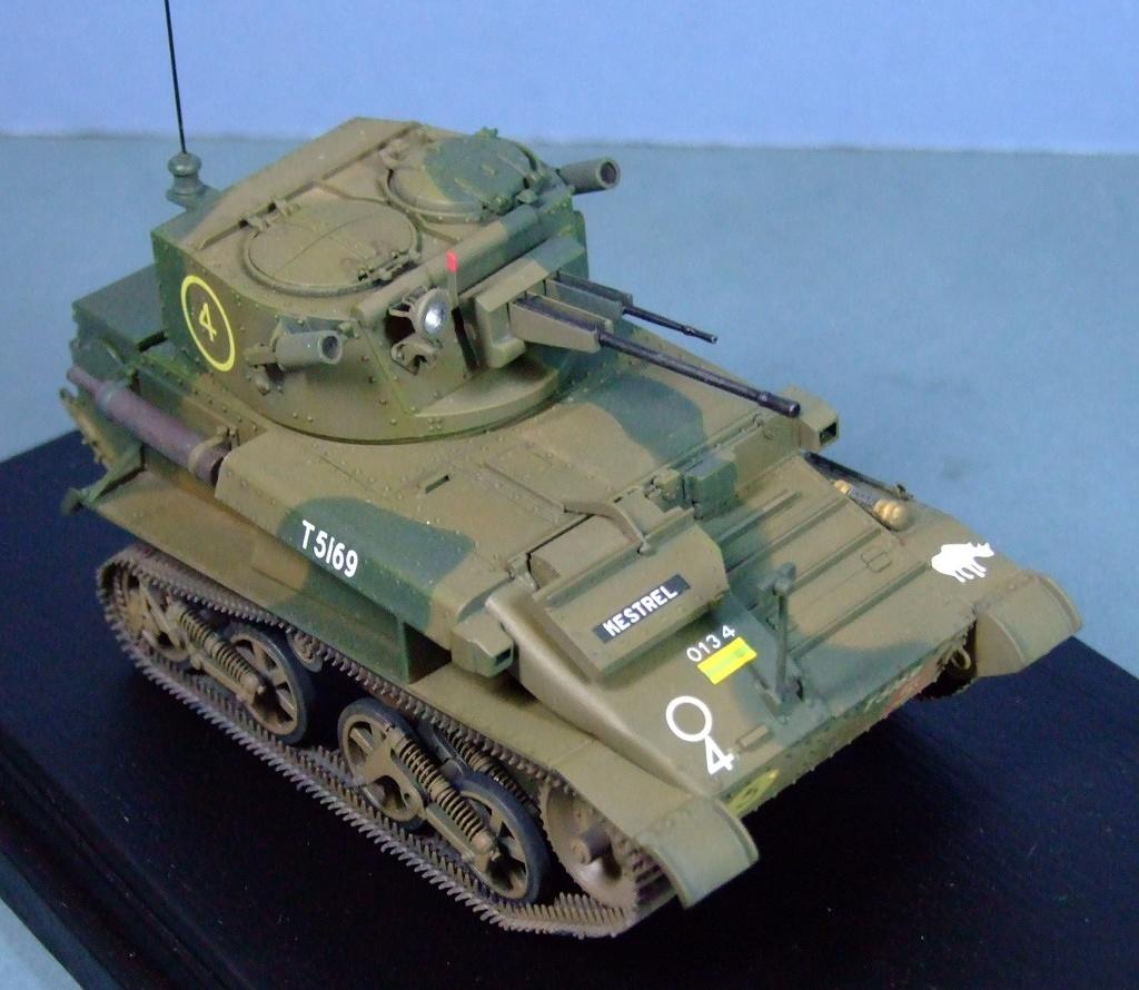 Vickers Light Tank Mk. Vic, 1:35