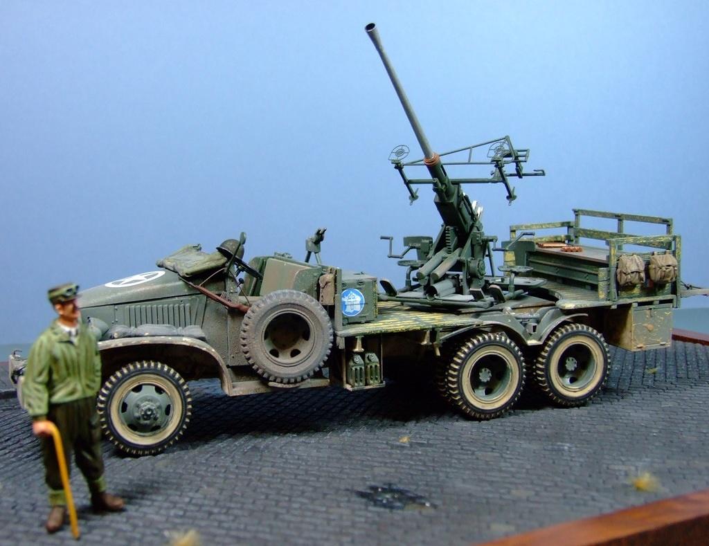 GMC and Bofors 40mm anti-aircraft gun, Free French, 1:35