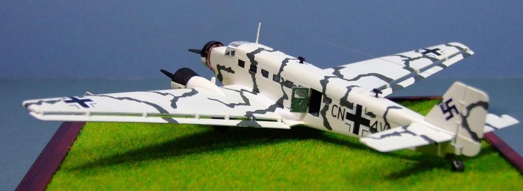 Junkers Ju52, "Where Eagles Dare," 1:144