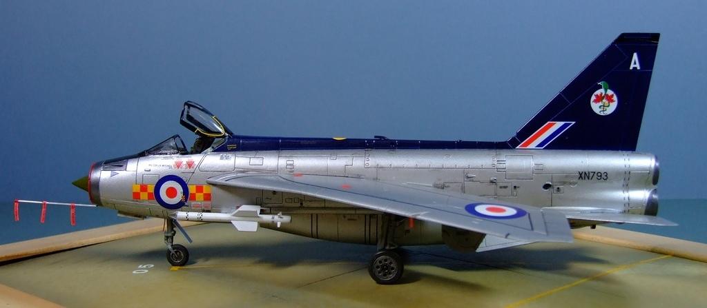 English Electric Lightning F.2A, 92 Sqdn, RAF, 1:72