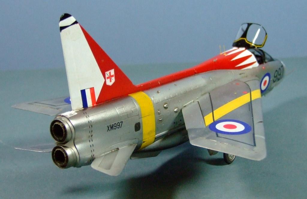 English Electric Lightning T.4, RAF, 1:72