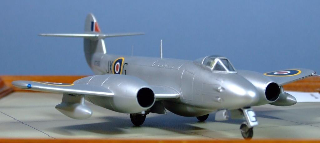 Gloster Meteor F,4, 1 Sqdn, RAF Tangmere, 1948, 1:72