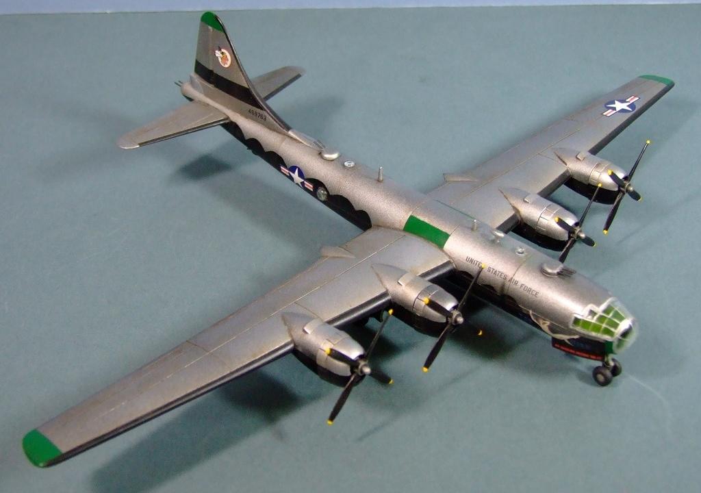 B-29A Superfortress, "Top O' The Mark," 28BS, 19BG USAF, Korea, 1:144