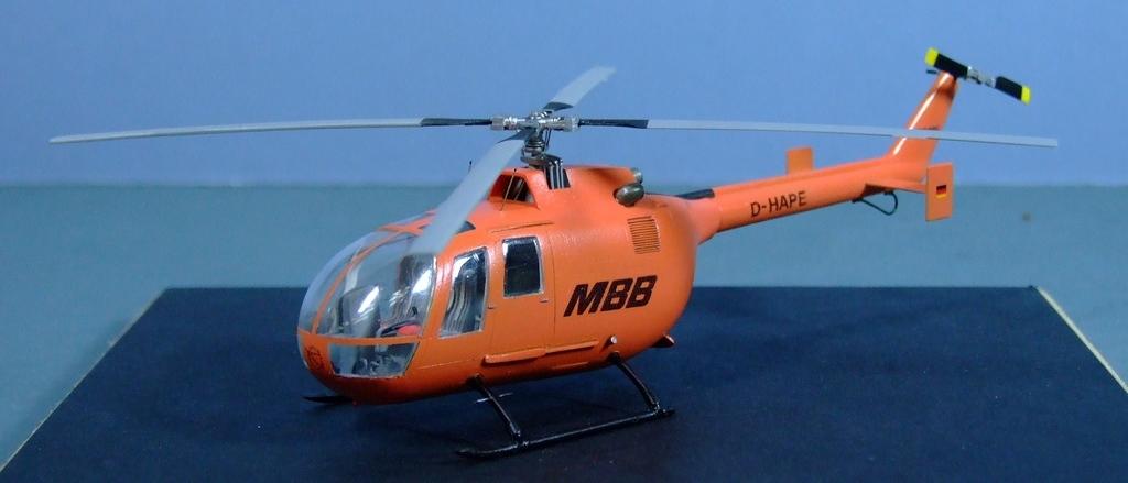 MBB Bo105 V4, 1:72