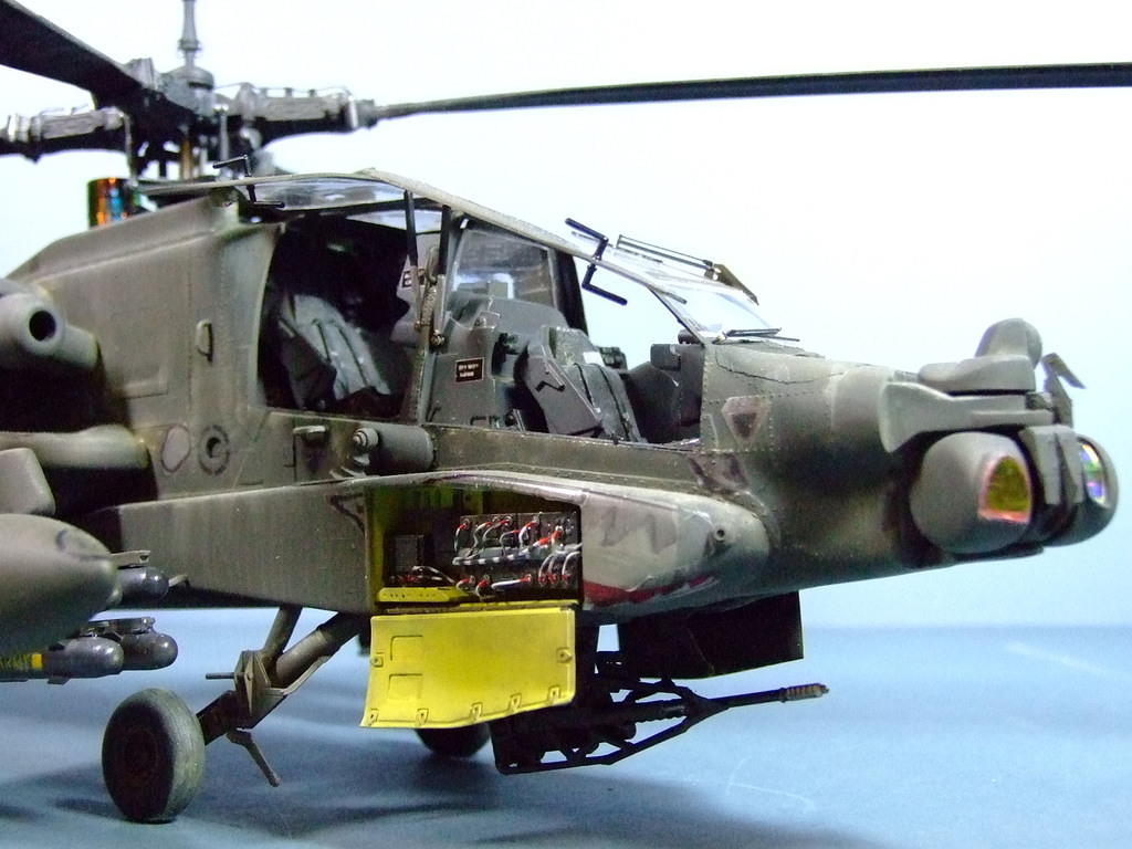 Boeing AH-64A Apache, US Army, 1:32