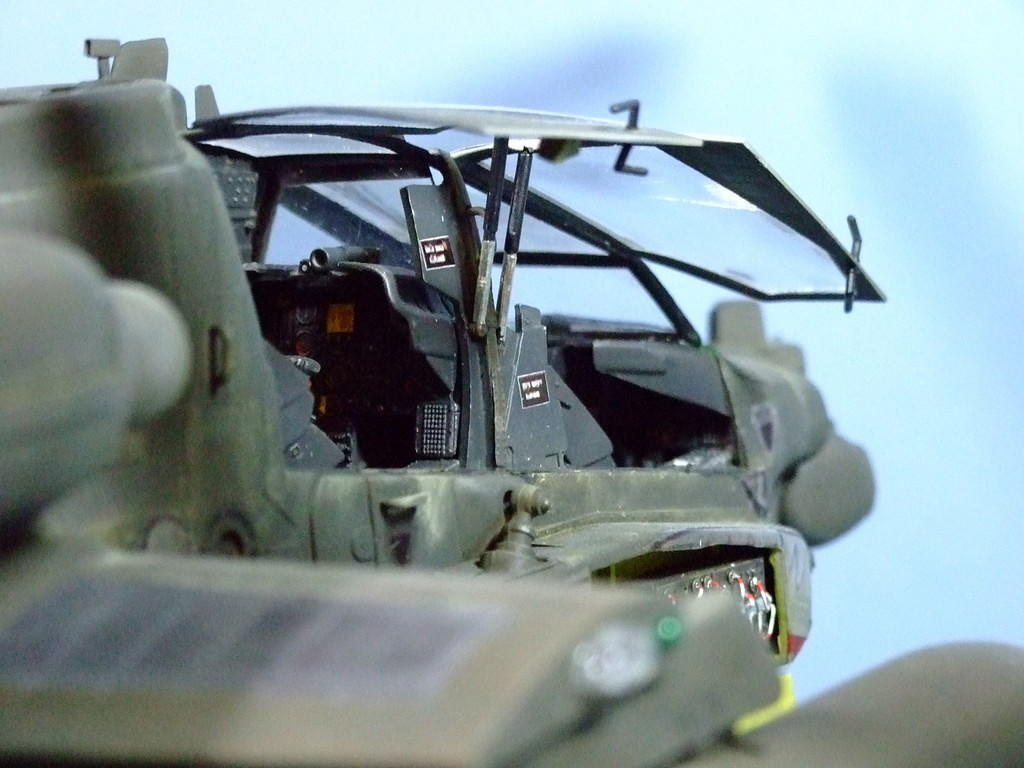 Boeing AH-64A Apache, US Army, 1:32