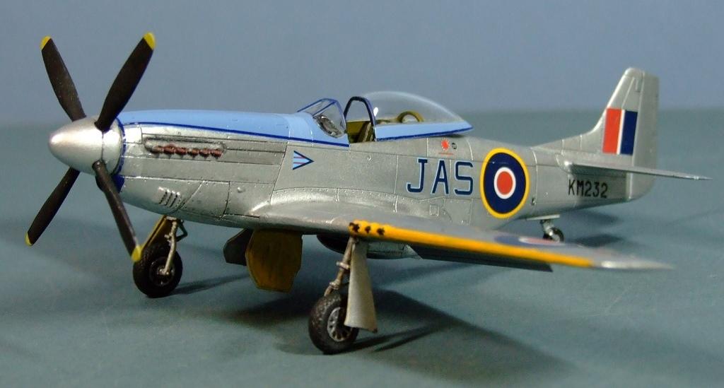 North American Mustang IV, 443 Sqn RCAF, May 1945, 1:72