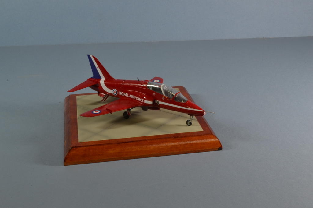 Airfix Red Arrows Hawk