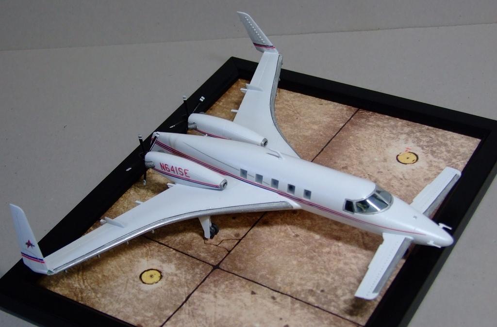 Beech Starship, 1:72