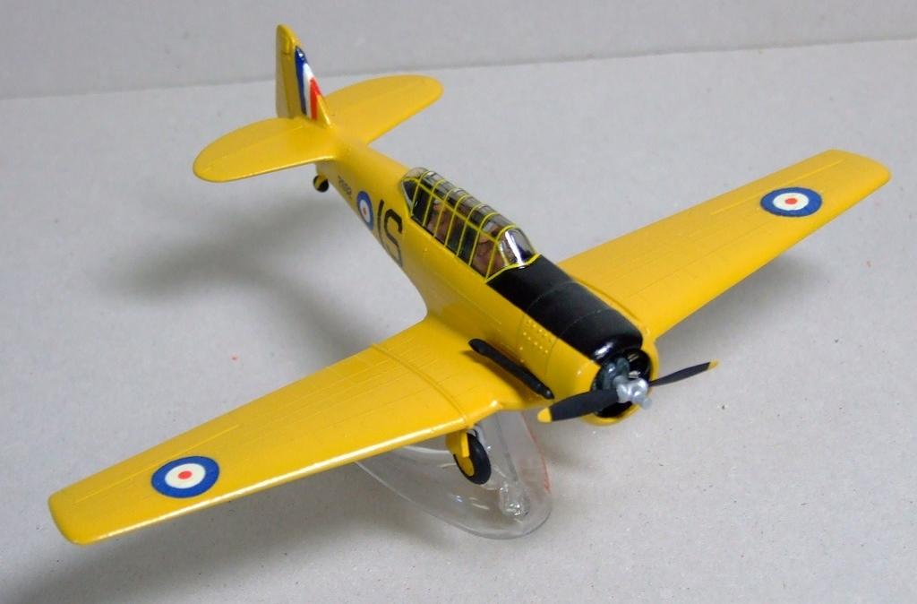 Airfix Harvard II (Original issue)