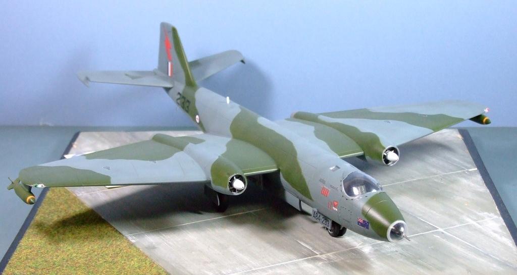 English Electric Canberra B20, 2 Sqn, RAAF, 1:48