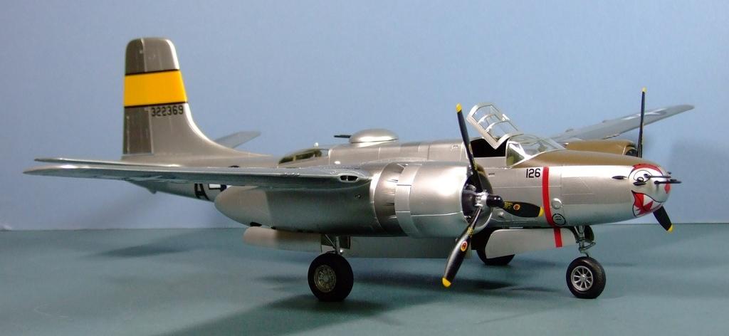 Douglas A-26B Invader, 1:48