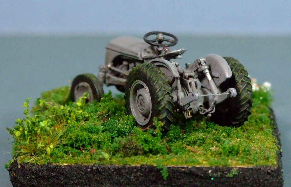 Ferguson TEA-20 Tractor, ~1942, 1:76