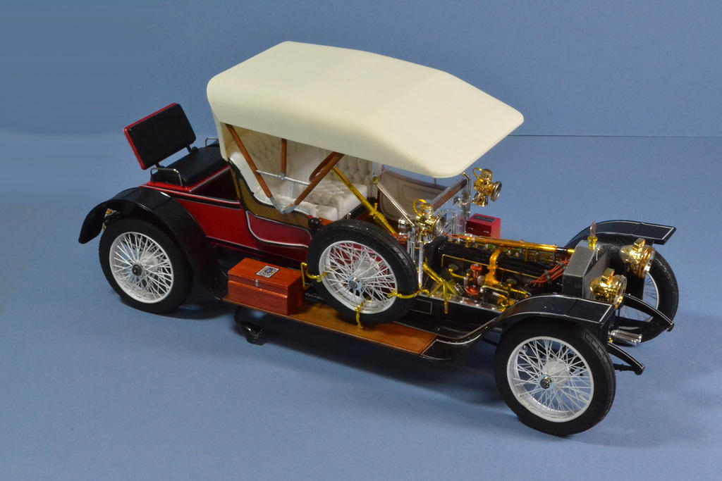 Rolls Royce Solver Ghost Baloon Car