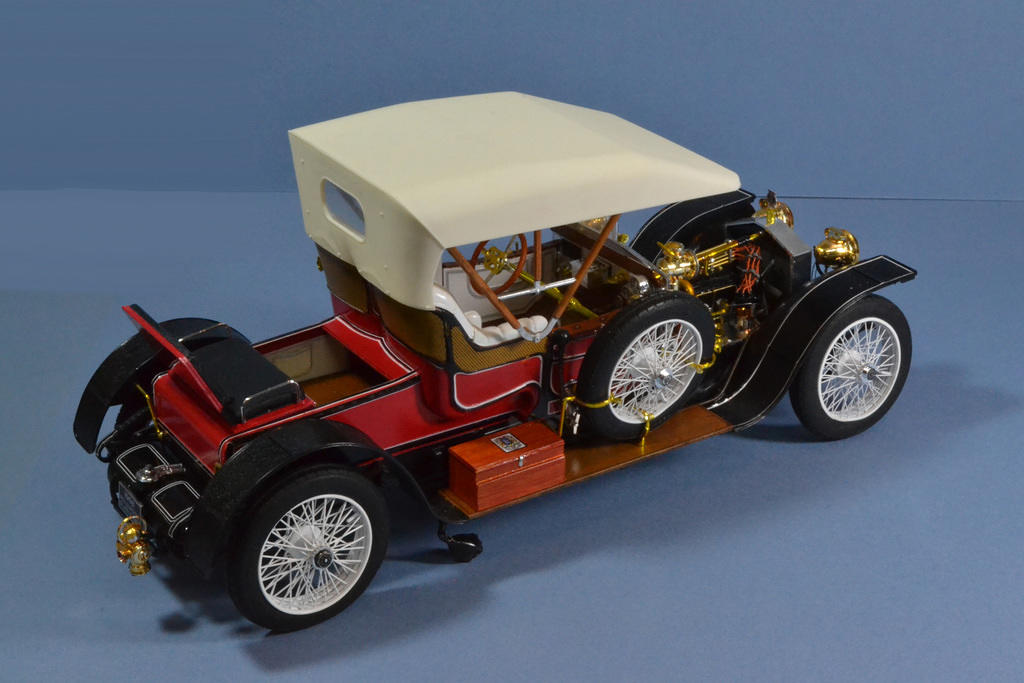 Rolls Royce Solver Ghost Baloon Car