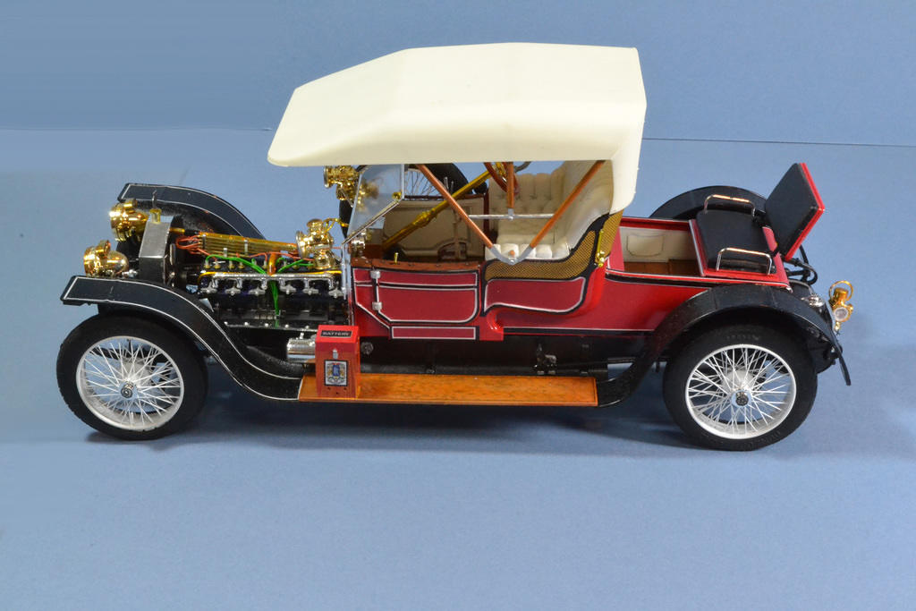 Rolls Royce Solver Ghost Baloon Car