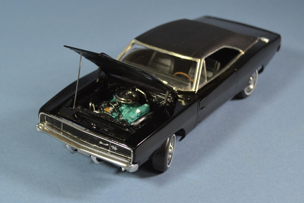 1:25 Bullitt Charger