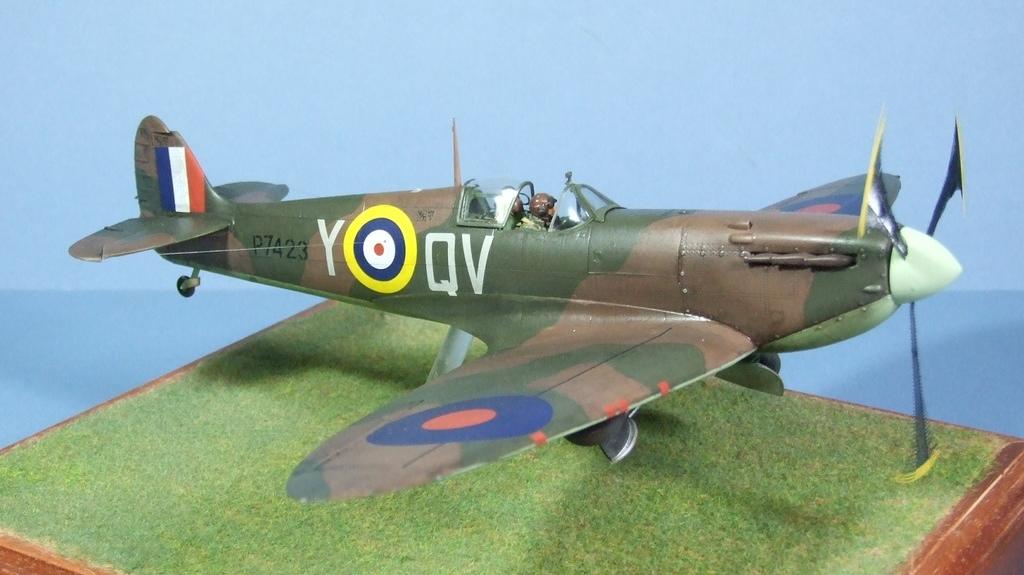 Spitfire IIa, 19 Sqn Sept 1940 1:32 Scale