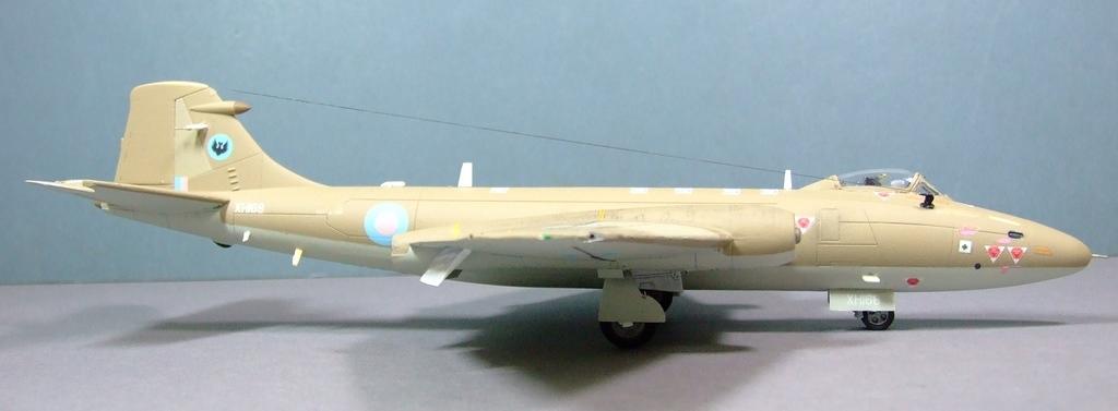 English Electric Canberra PR9, 39 Sqdn, RAF, Op Telic, 1:72