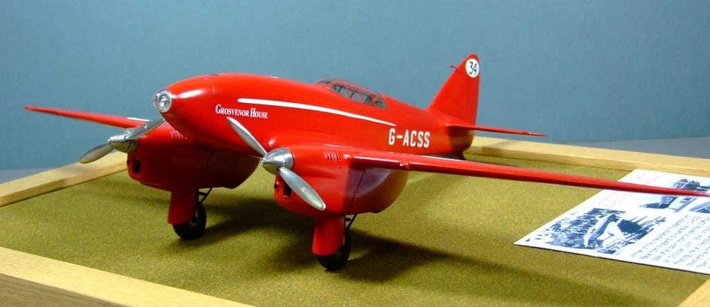 De Havilland DH88 Comet, 1:32