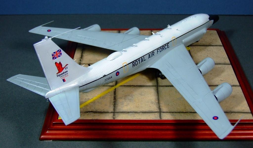 RAF RC-135W Airseeker, 1:144