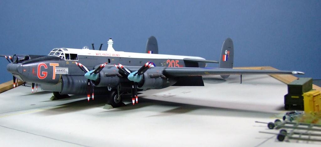 RAF Avro Shackleton MR.2, 1:72