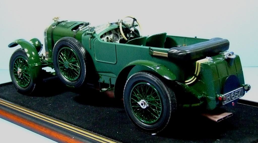 Bentley 1:24