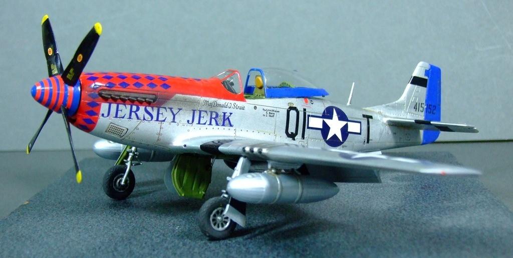 North American P-51D Mustang, 1:48